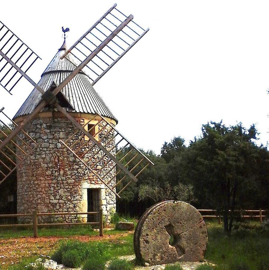 La Capelle-et-Masmolene Un Pied Dans La Foret מראה חיצוני תמונה